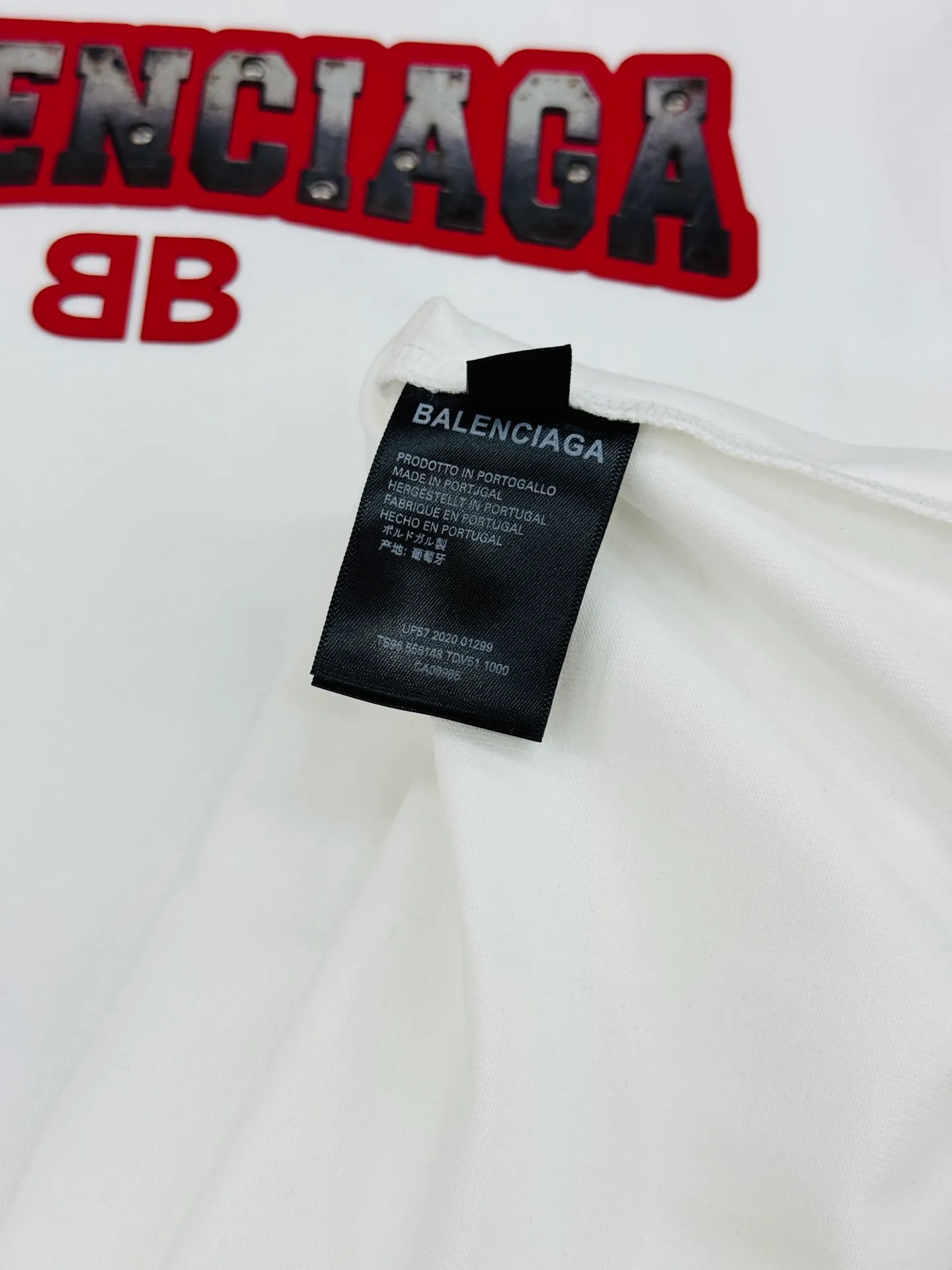 ⚜️ Balenciaga New Arrival T . Same Style❤️ +Red ， ！Silver ， ，BB ✨ Quality 280g ， Breathable， 。Balenciaga ， ， ！🔥 ！ ：Black.White.Dark Gray.Sizes：S-3XL ‼️（175/145 L）